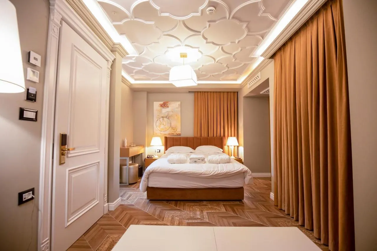 Vila Ekrem Korce Hotel