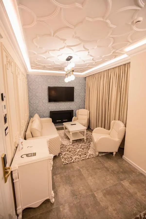 Vila Ekrem Korce 4*,