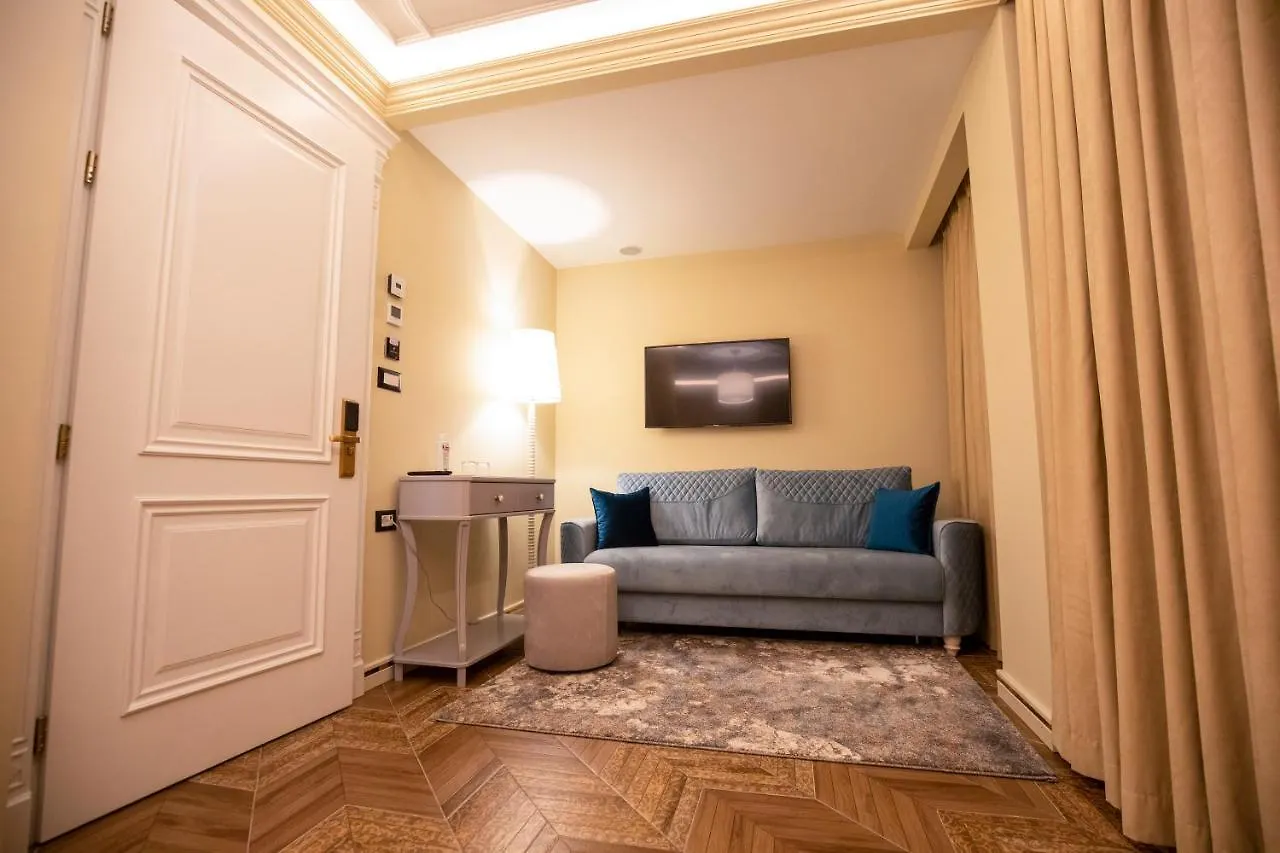 Vila Ekrem Korce 4*,  Albánie